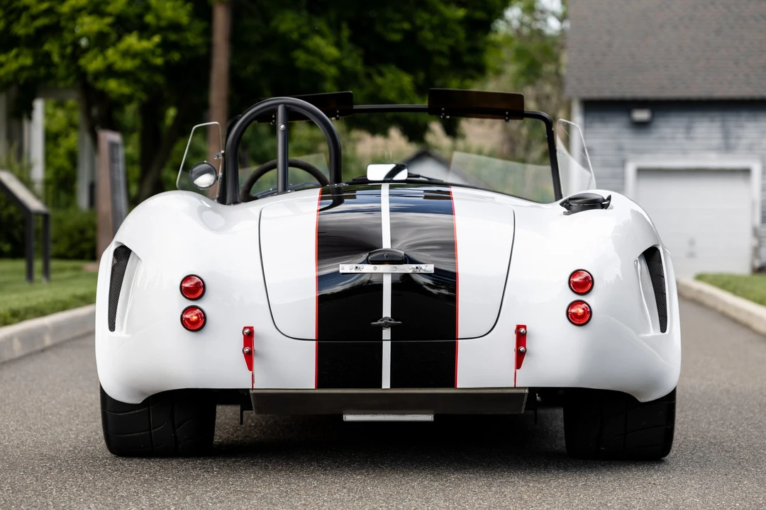 Shelby Cobra Replica - Image 25 of 31