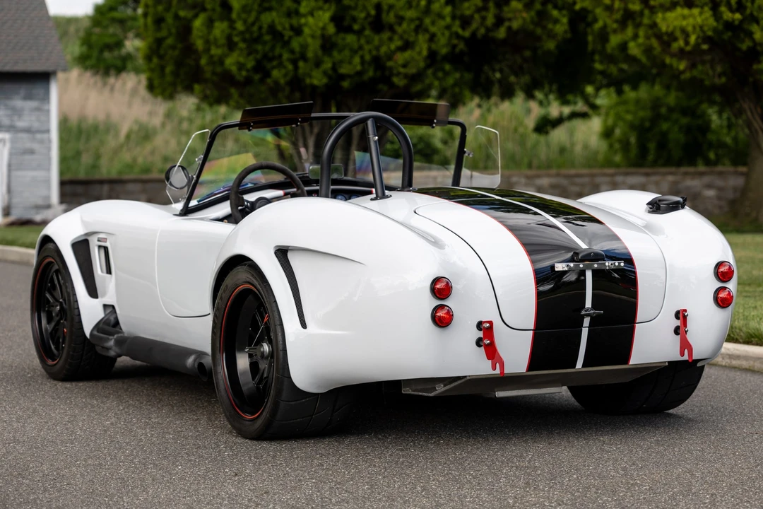 Shelby Cobra Replica - Image 29 of 31