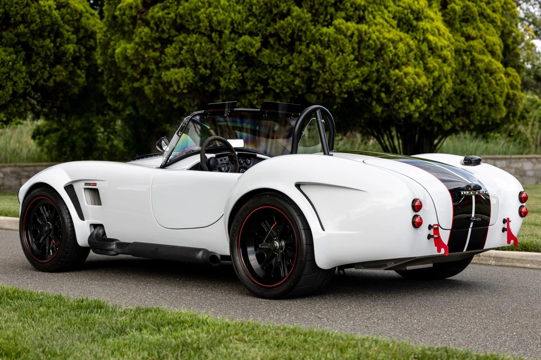 Shelby Cobra Replica - Image 28 of 31