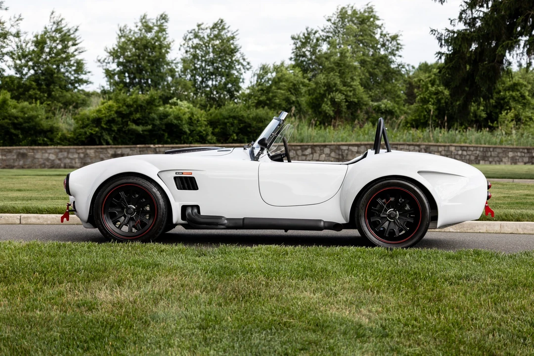 Shelby Cobra Replica - Image 31 of 31