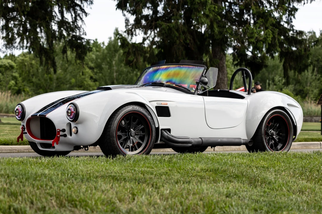 Shelby Cobra Replica - Image 3 of 31