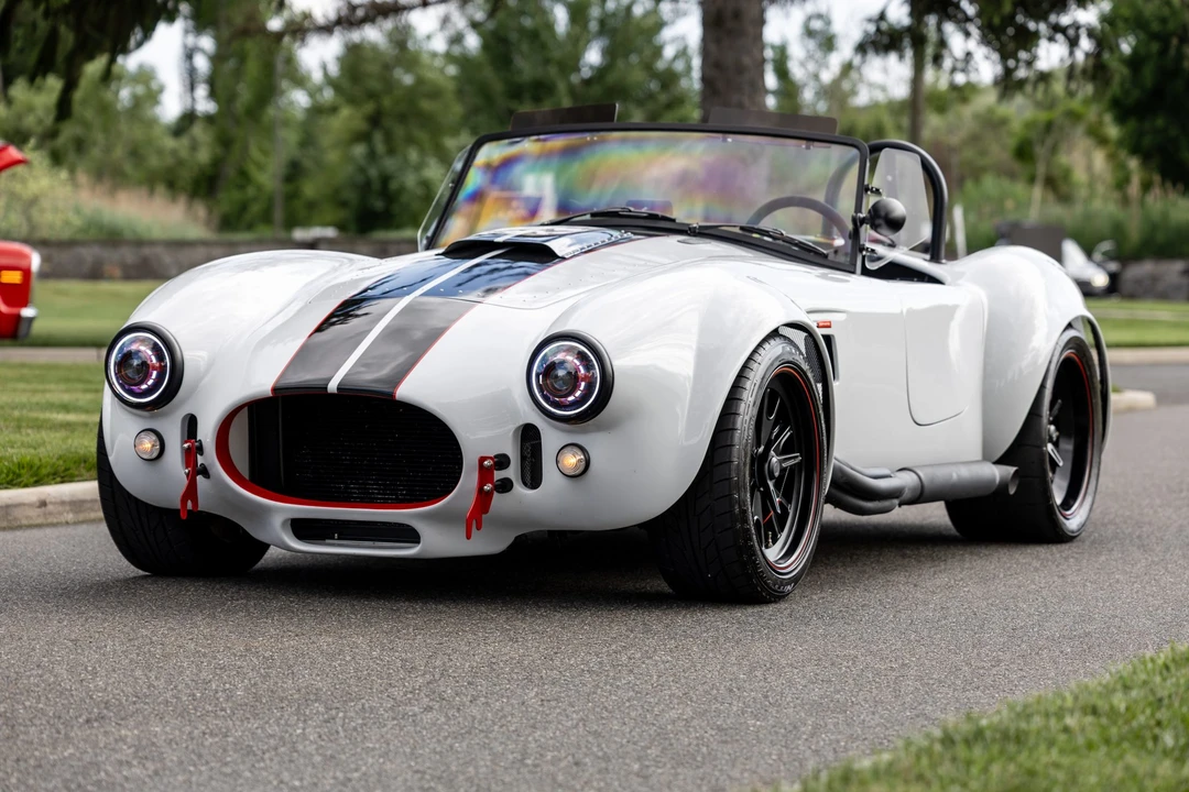 Shelby Cobra Replica - Image 6 of 31