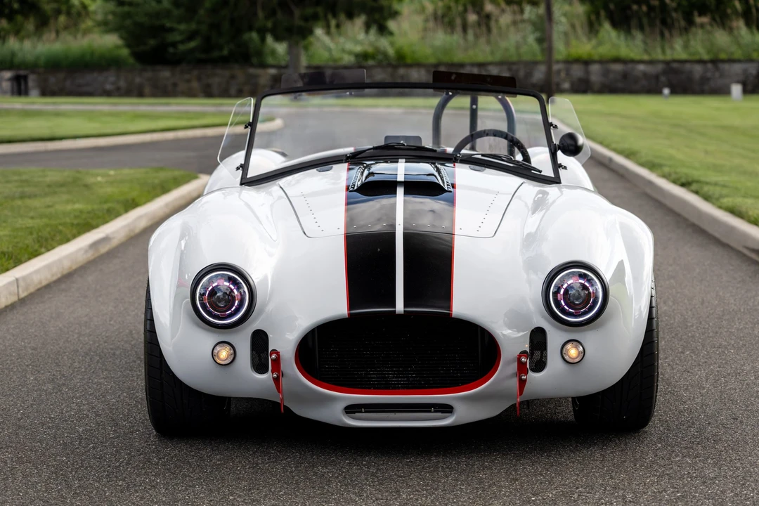 Shelby Cobra Replica - Image 9 of 31