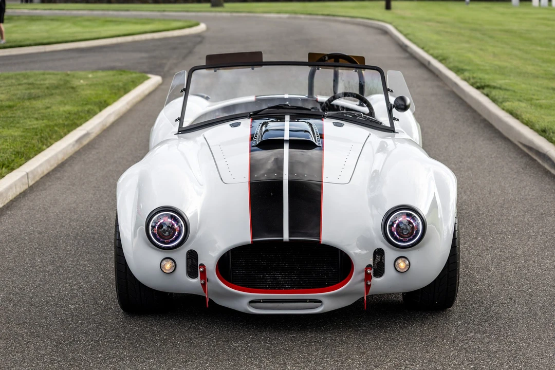 Shelby Cobra Replica - Image 10 of 31