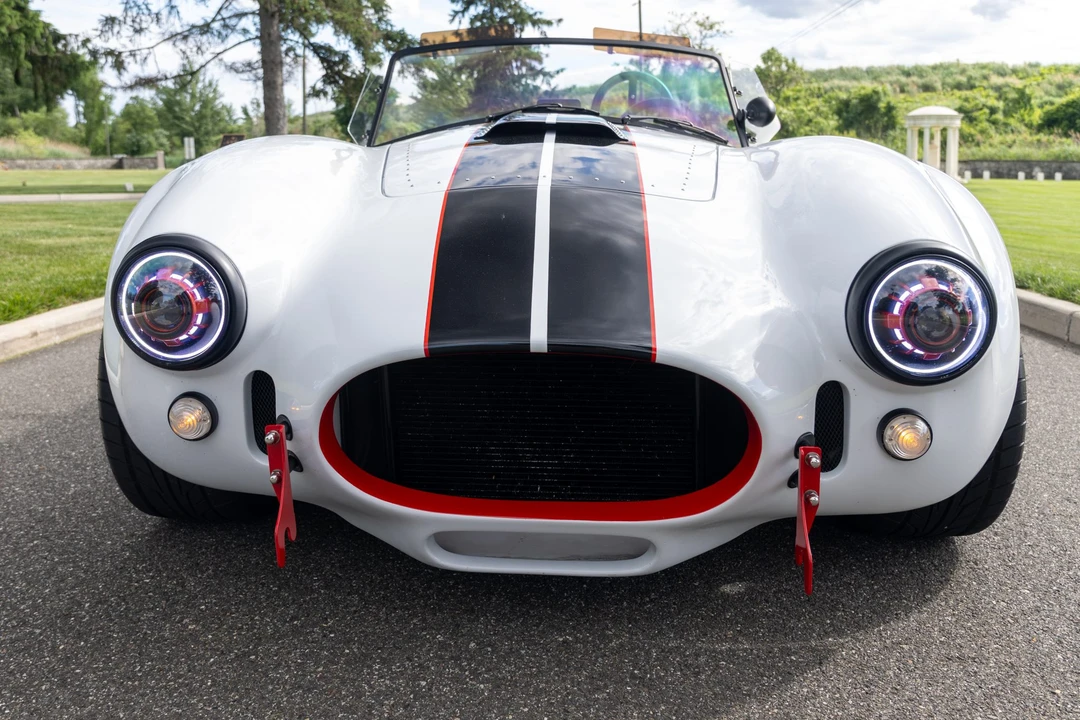 Shelby Cobra Replica - Image 11 of 31