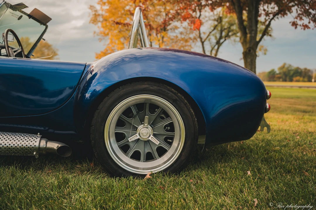 Shelby Cobra Replica - Image 17 of 31