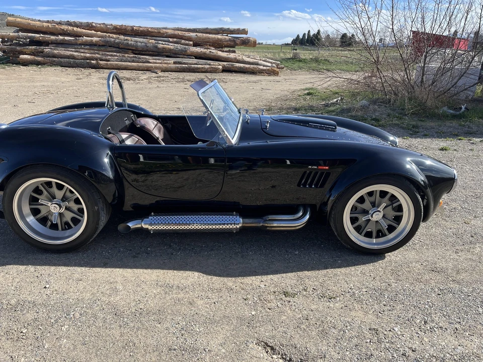 Shelby Cobra Replica - Image 16 of 31