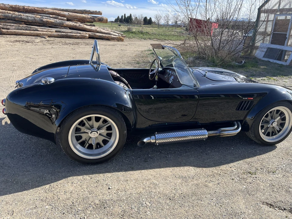Shelby Cobra Replica - Image 15 of 31