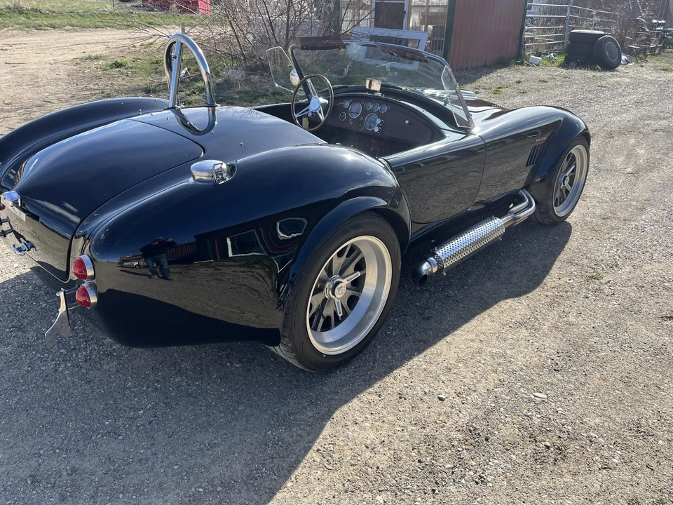 Shelby Cobra Replica - Image 14 of 31