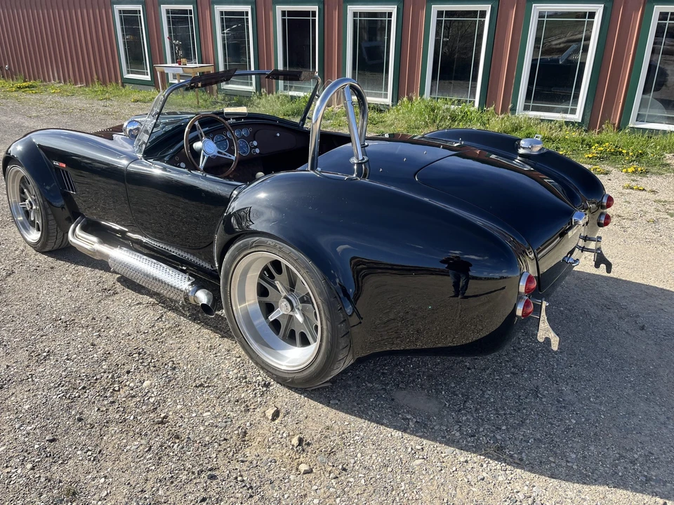 Shelby Cobra Replica - Image 9 of 31