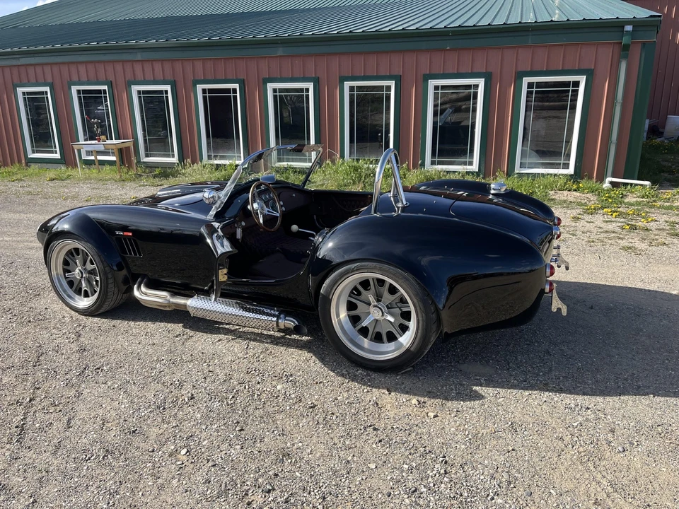 Shelby Cobra Replica - Image 24 of 31