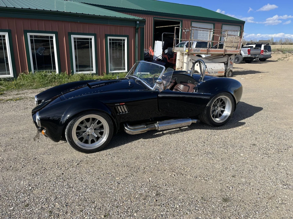 Shelby Cobra Replica - Image 8 of 31