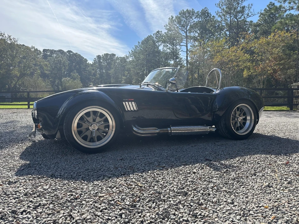 Shelby Cobra Replica - Image 20 of 31