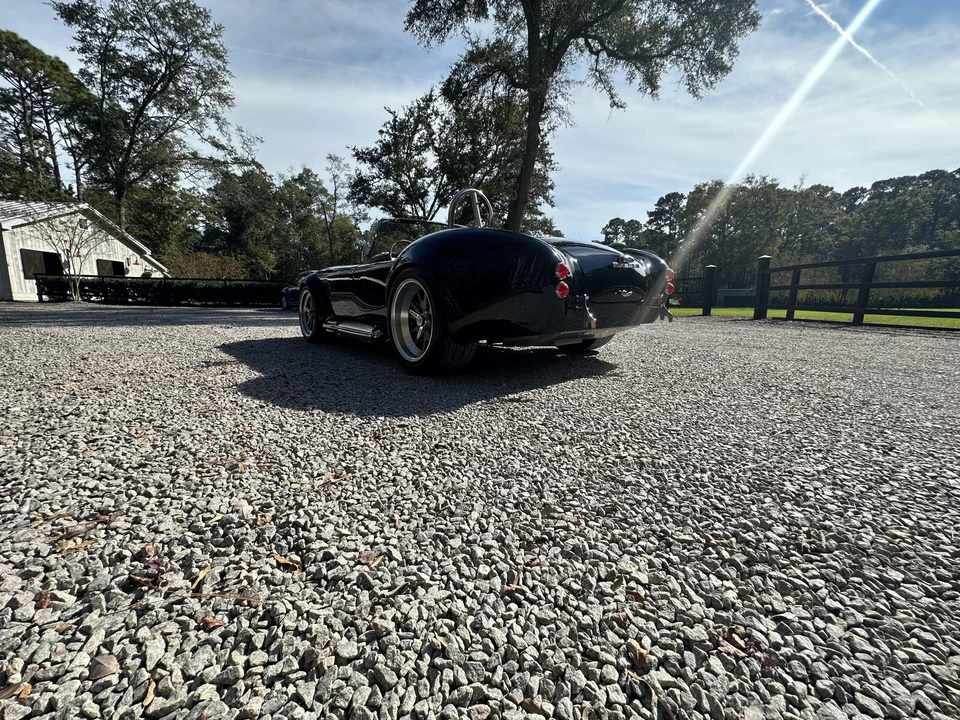 Shelby Cobra Replica - Image 21 of 31