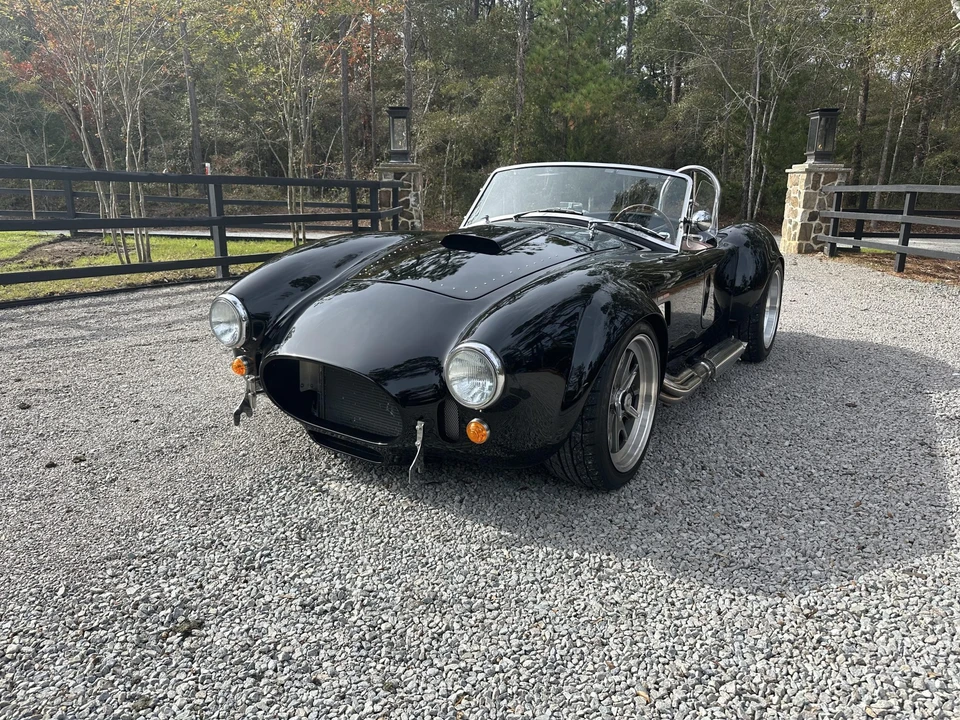 Shelby Cobra Replica - Image 2 of 31