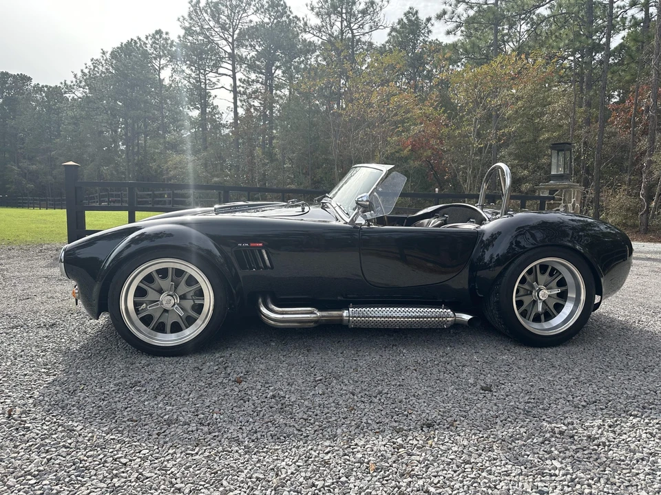 Shelby Cobra Replica - Image 4 of 31