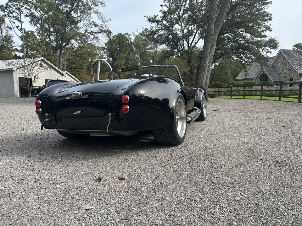 Shelby Cobra Replica - Image 8 of 31