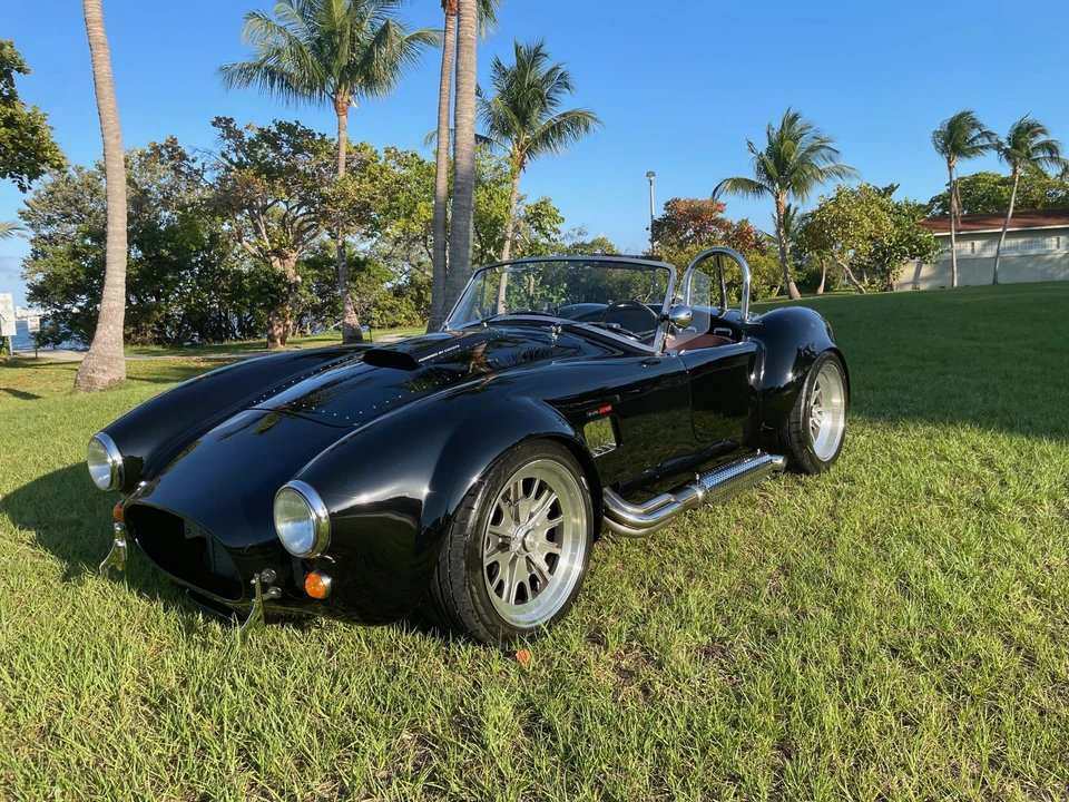 Shelby Cobra Replica - Image 3 of 31