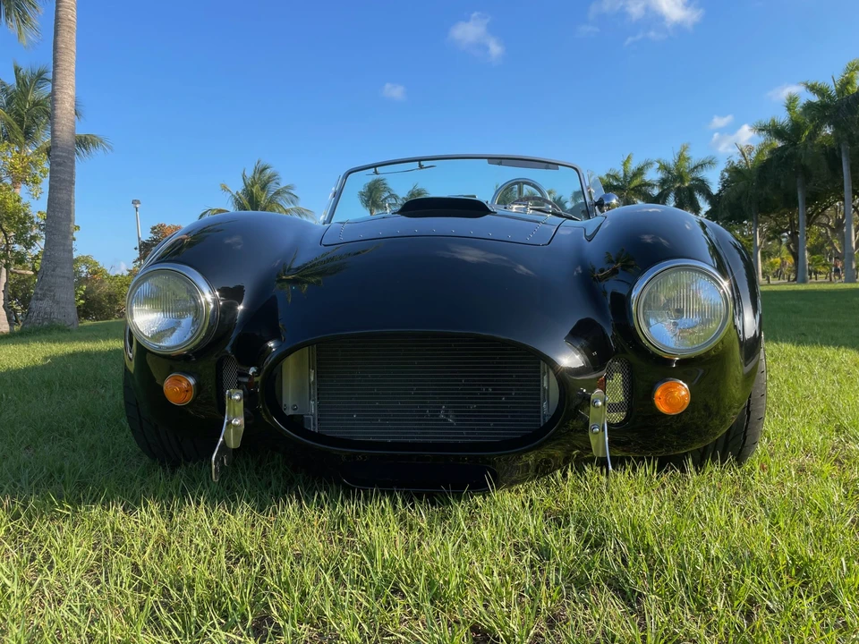 Shelby Cobra Replica - Image 7 of 31