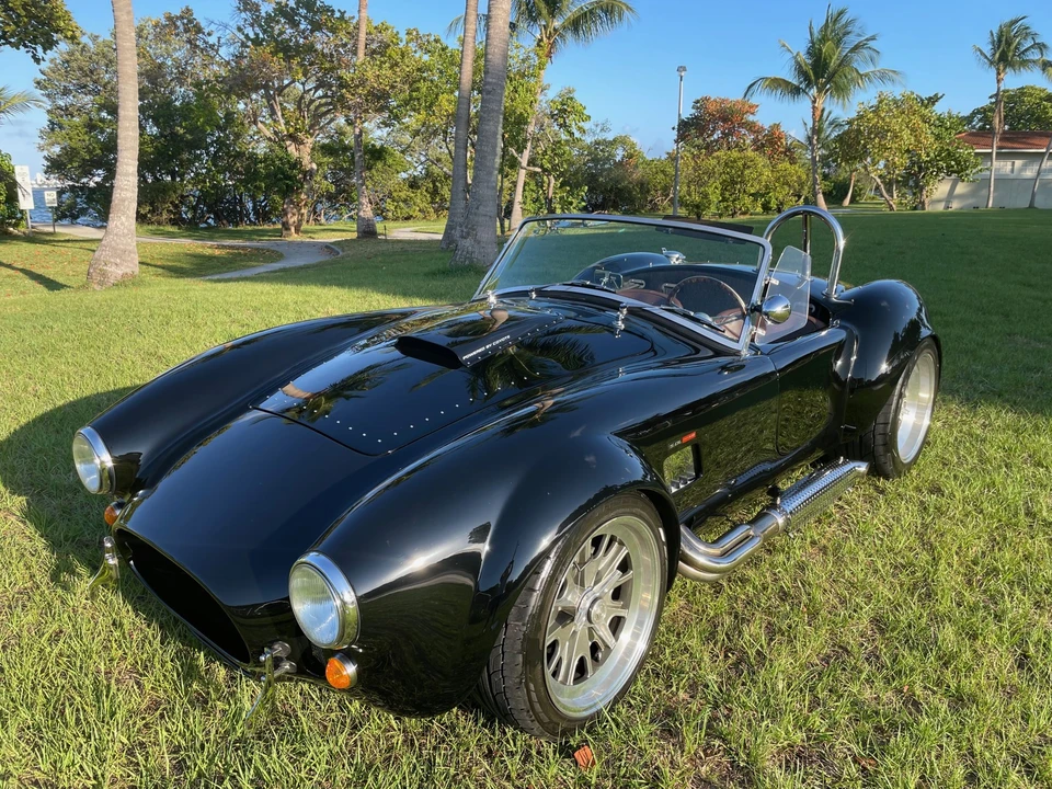 Shelby Cobra Replica - Image 2 of 31