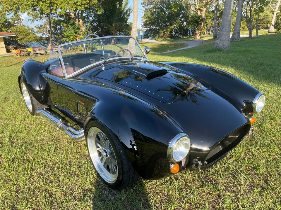 Shelby Cobra Replica - Image 10 of 31