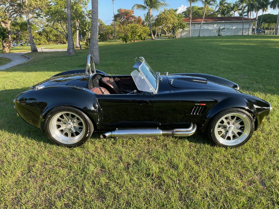 Shelby Cobra Replica - Image 15 of 31