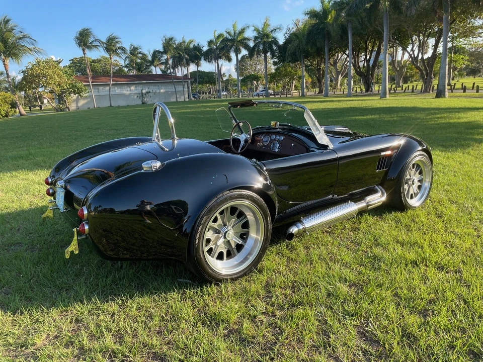 Shelby Cobra Replica - Image 16 of 31