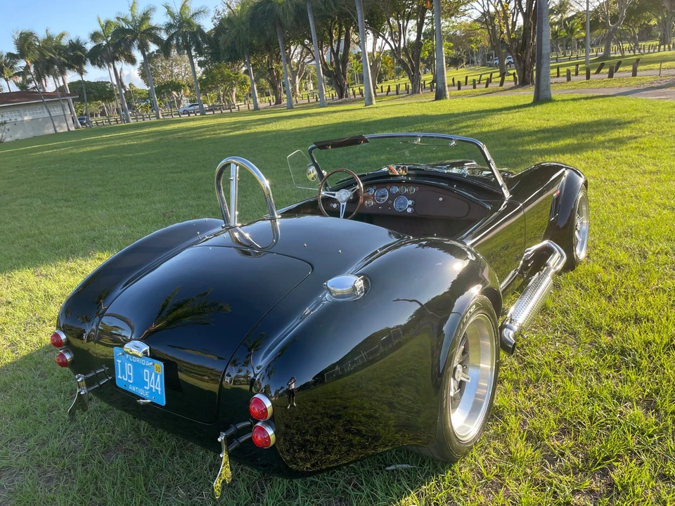 Shelby Cobra Replica - Image 21 of 31