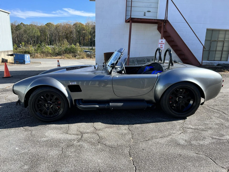 Shelby Cobra Replica - Image 11 of 31