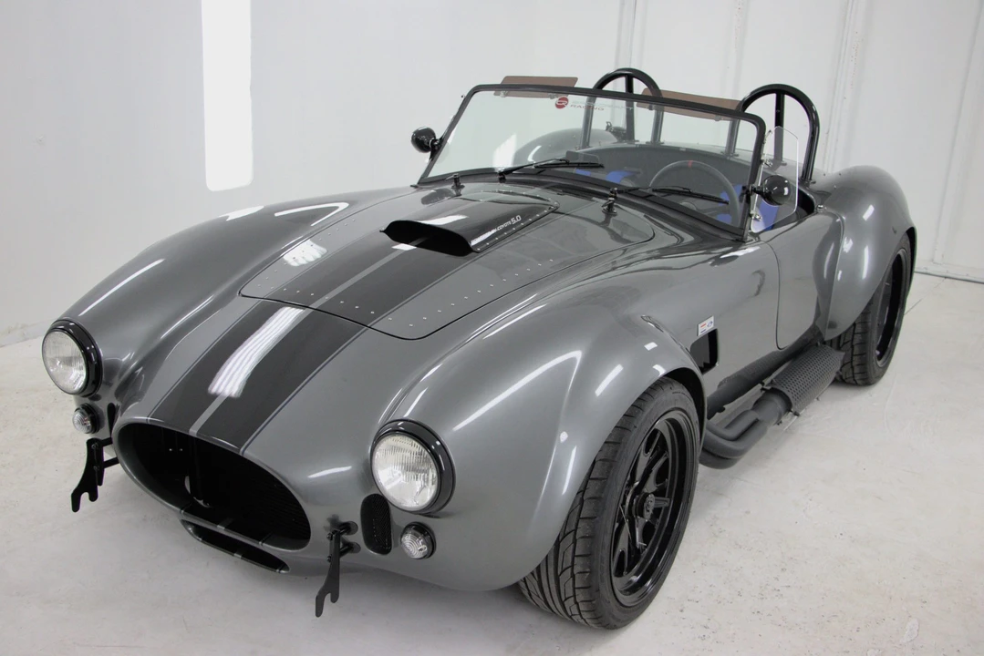 Shelby Cobra Replica - Image 26 of 31