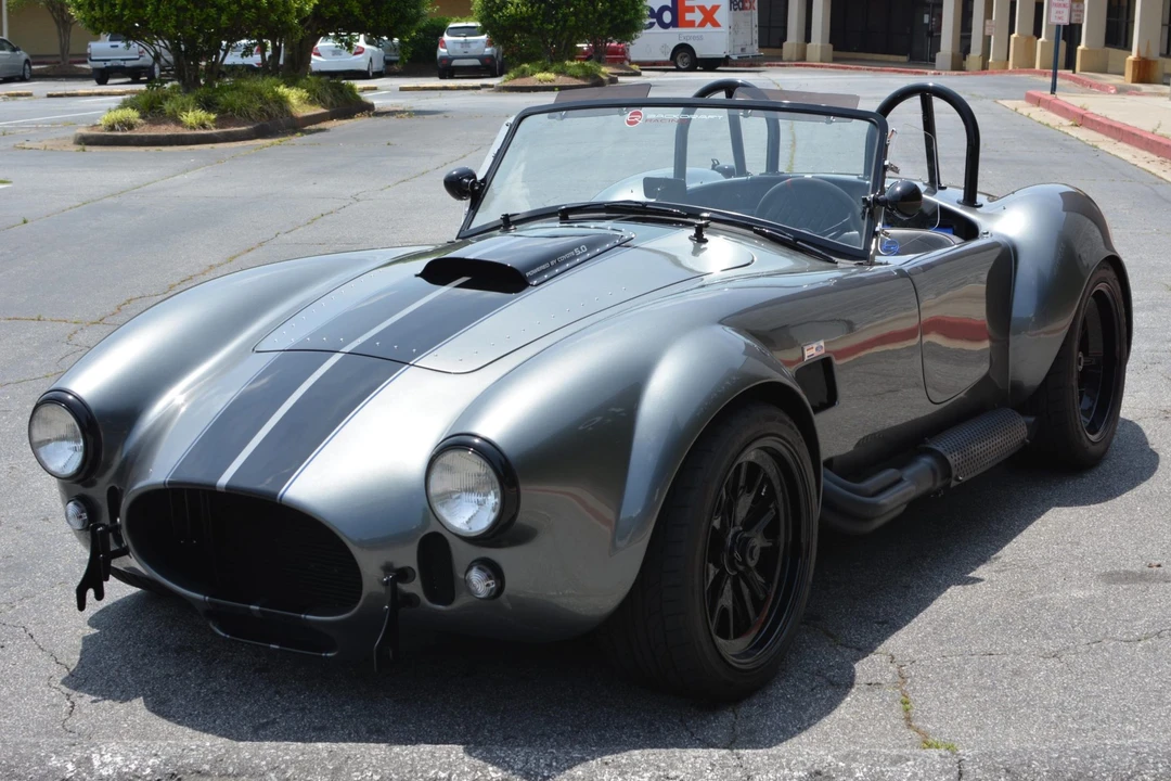 Shelby Cobra Replica - Image 9 of 31