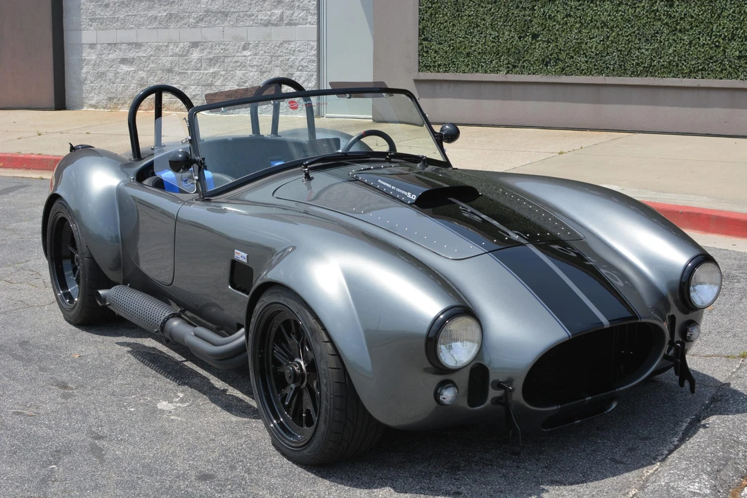 Shelby Cobra Replica - Image 4 of 31