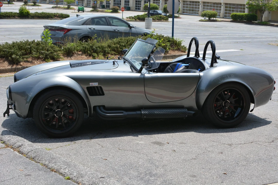 Shelby Cobra Replica - Image 12 of 31
