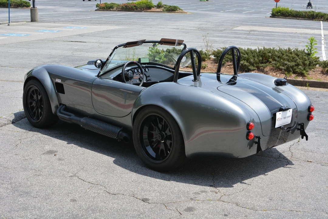 Shelby Cobra Replica - Image 13 of 31