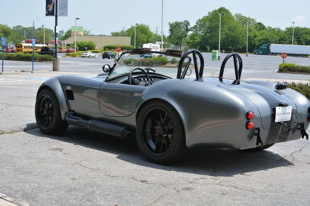 Shelby Cobra Replica - Image 14 of 31
