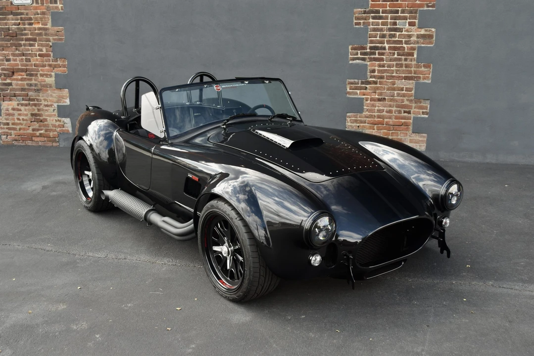 Shelby Cobra Replica - Image 25 of 31