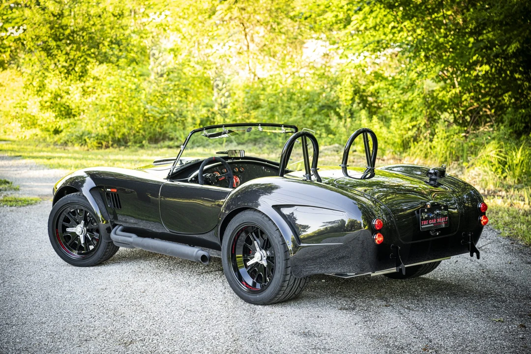 Shelby Cobra Replica - Image 10 of 31
