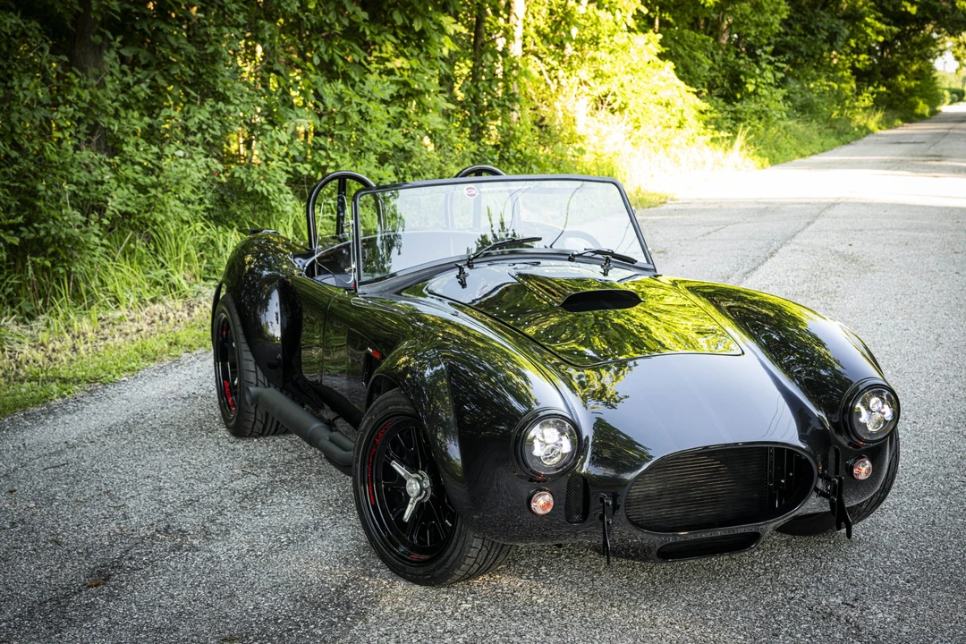 Shelby Cobra Replica - Image 15 of 31