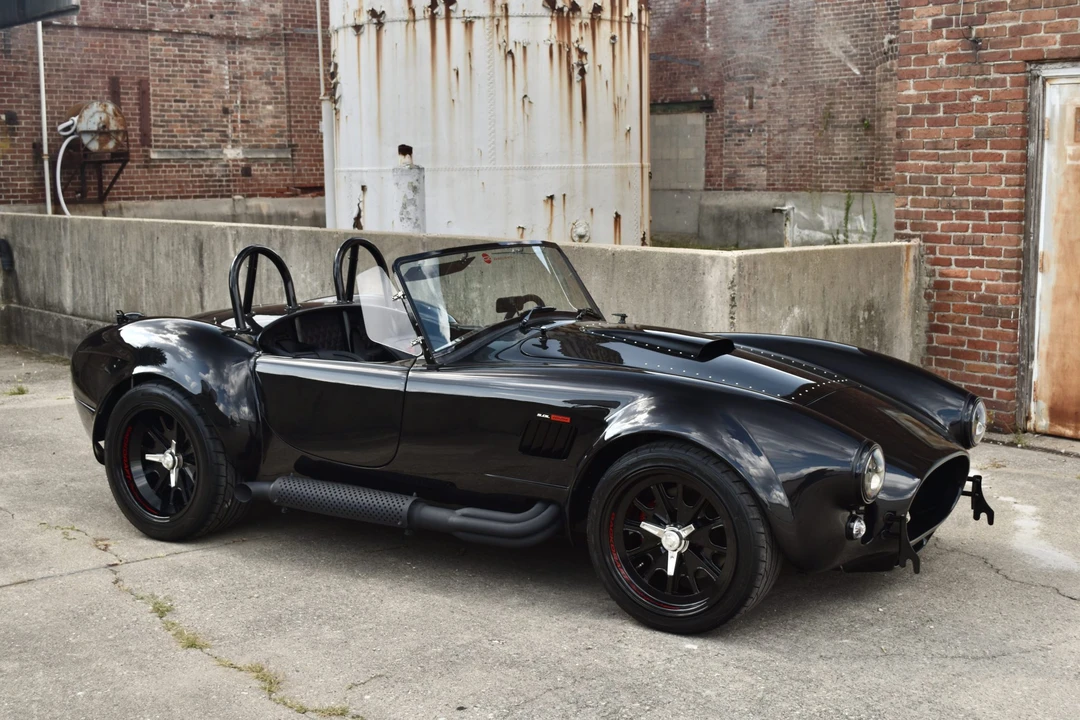 Shelby Cobra Replica - Image 13 of 31