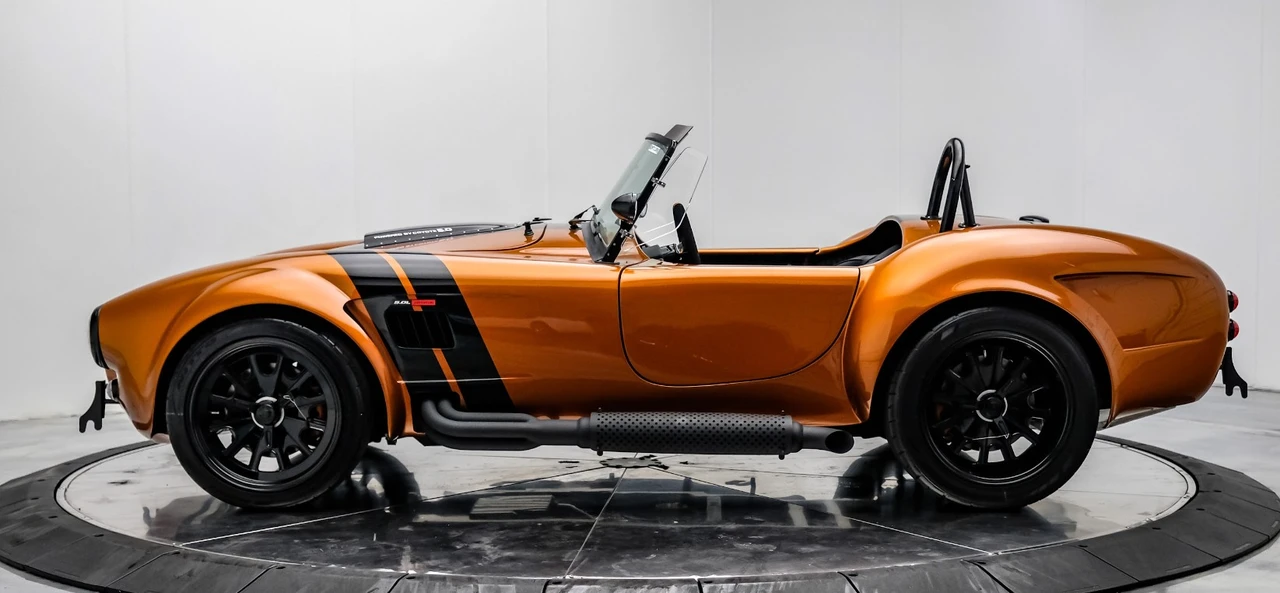 Shelby Cobra Replica - Image 7 of 31
