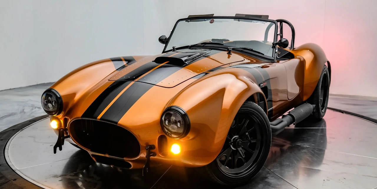 Shelby Cobra Replica - Image 18 of 31