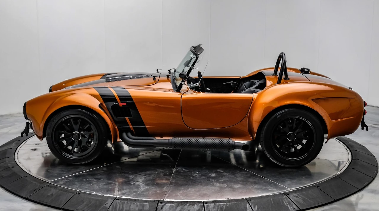Shelby Cobra Replica - Image 6 of 31