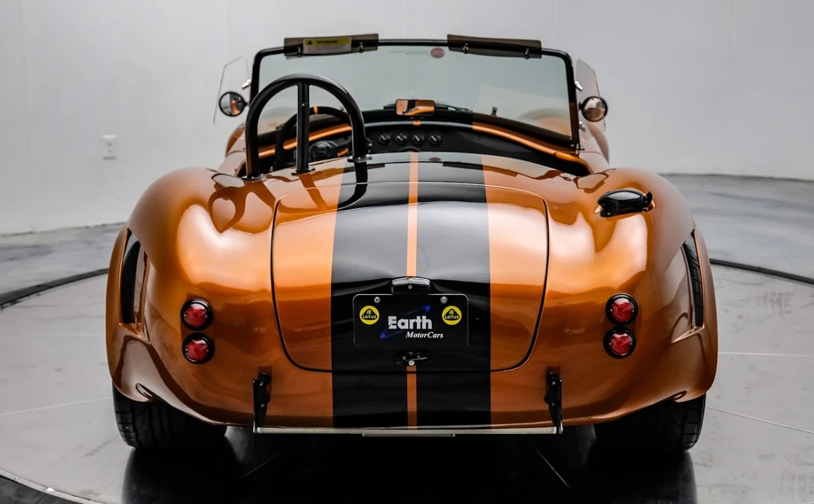 Shelby Cobra Replica - Image 11 of 31