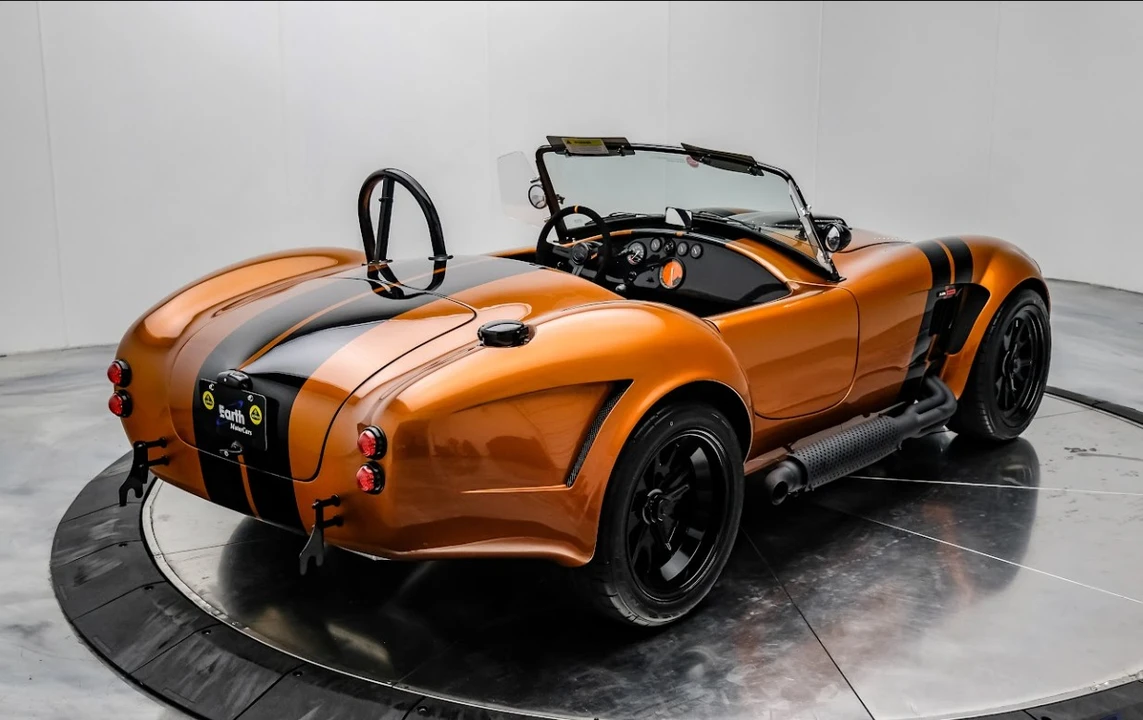 Shelby Cobra Replica - Image 13 of 31