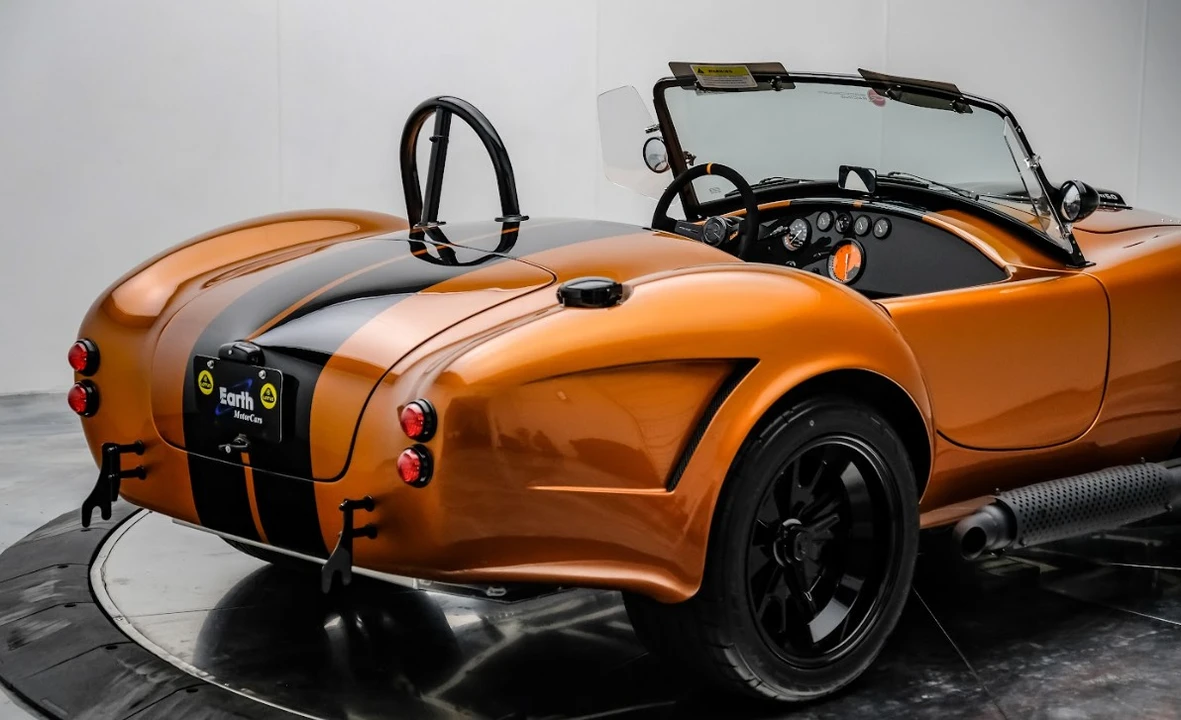 Shelby Cobra Replica - Image 29 of 31