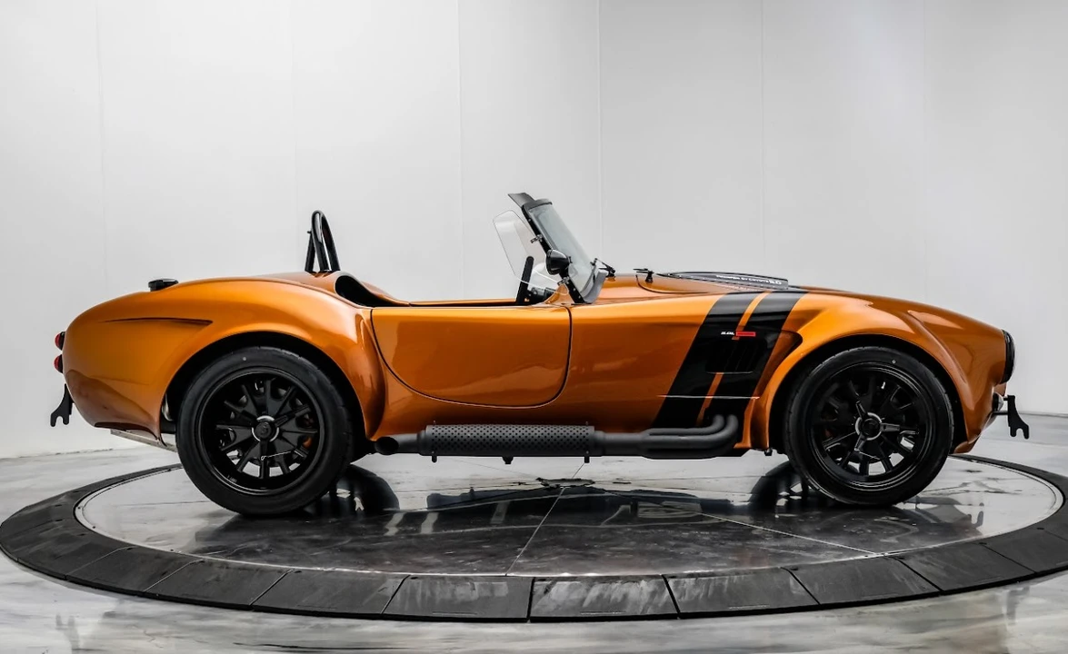 Shelby Cobra Replica - Image 15 of 31