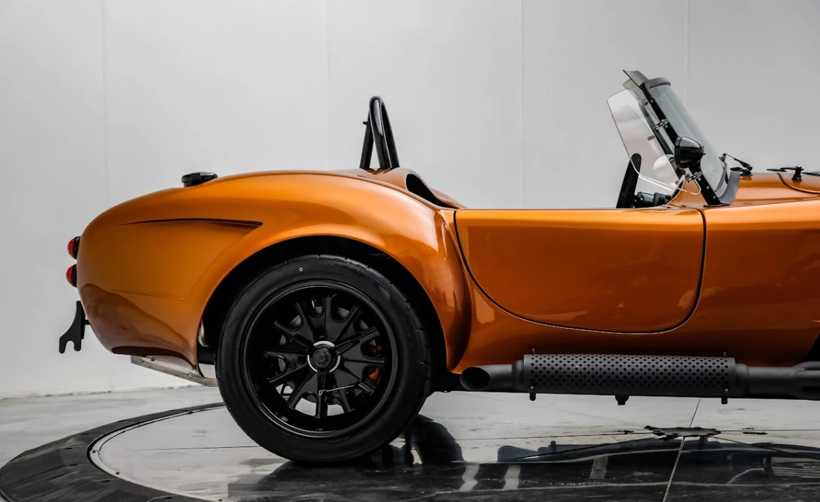 Shelby Cobra Replica - Image 22 of 31