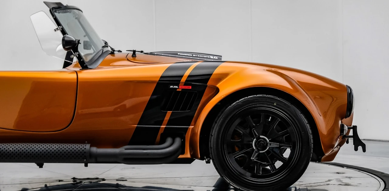 Shelby Cobra Replica - Image 23 of 31