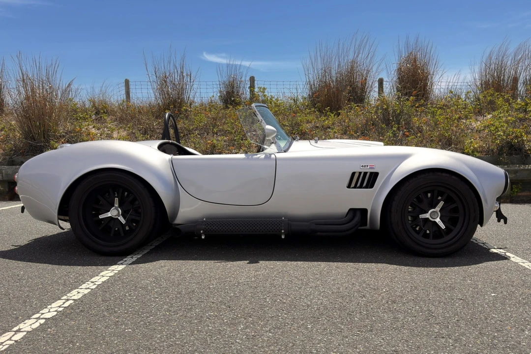 Shelby Cobra Replica - Image 16 of 31