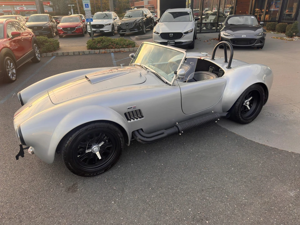 Shelby Cobra Replica - Image 27 of 31